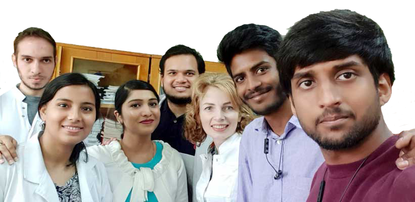 Алла Королевска со своими студентами